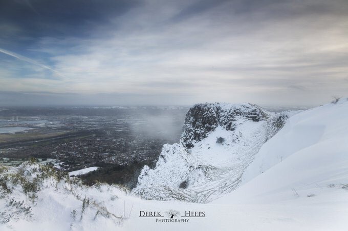 VisitBelfast's tweet photo. Stunning views across Belfast are always worth the chilly climb! Cave Hill is a winter wonderland.

📷: @derekheeps https://t.co/48WXVBeV9e