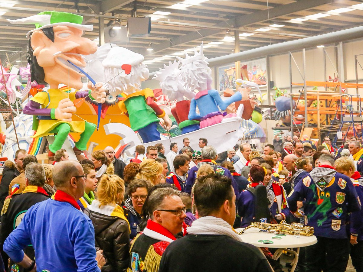 Oeteldonkers! Nog mar 2×11 daoge en dan zien we mekaore wir! Deez' weekend kende al in de stemming komme in de Bouwhal: Ff plekke bij de bouwers in Oeteldonk op 20 &amp; 21 januari, kom je ook? bit.ly/2DsQsKD  #carnaval #denbosch