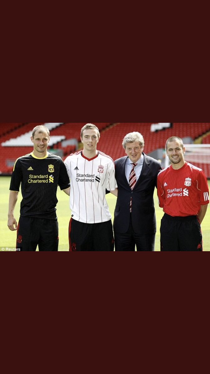 Winty18's tweet photo. @jezo08 @ShabbaGH @akascottsmith what you boys wouldnโt give to see joe Cole in a liverpool shirt again #coutinhowho https://t.co/L0Zq4stJ8s