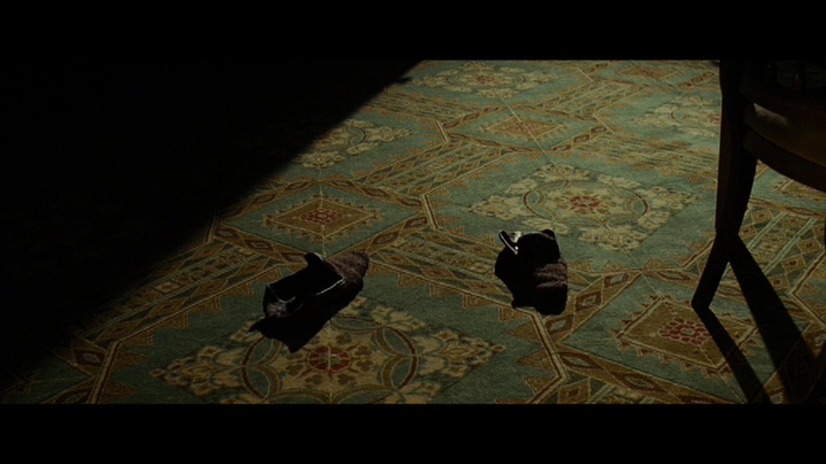  #SpielbergShot 14. A simple but effective moment from Lincoln as Spielberg humanises the great President through his slippers. It's the kind of tiny observational detail Spielberg used in the likes of CE3K and ET. Applied here, it adds intimacy to history.