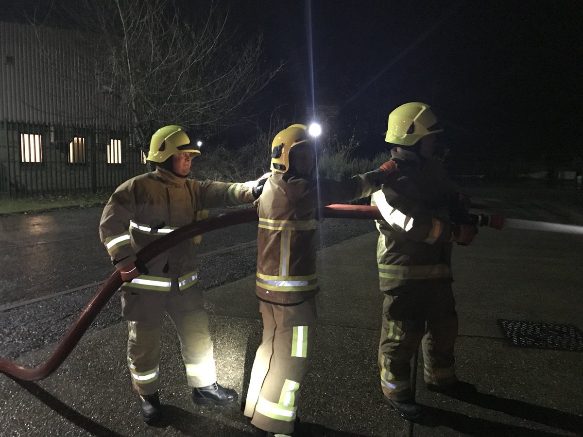 weeman3763's tweet photo. @89RobertGreen @SuffolkFire @Quidditch999  https://t.co/KRByYypNKS