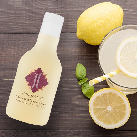 junejacobsspa's tweet photo. When life gives you lemons….make fresh squeezed lemon cleanser, DUH!
A freshing burst of lemon extract and cleansing properties to gently sweep away makeup residue, dead skin cells and impurities.
#JuneJacobs #RespectTheRitual https://t.co/5cJCCCEMgw