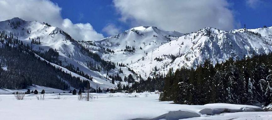 tahoetruckeetru's tweet photo. #SierraWatch & #KeepSquawTrue have released our legal brief against @PlacerCA & @KSLCapital over their proposed development for #SquawValley. Check our out press release explaining our arguments to protect the North #LakeTahoe/#Truckee Region: https://t.co/Q8LPZkqCcP https://t.co/Q1f5vbHJ44