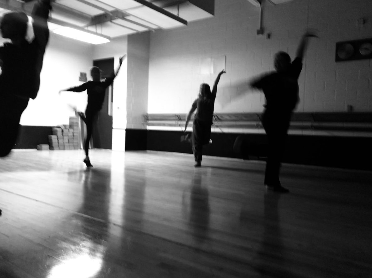 SHS_Orchesis's tweet photo. Attitude for days 👯‍♀️❤️😎 NEXT SATURDAY!! Watch and work 😉 #WorkHardInviteHarder #D211InviteExcite #OrchesisUnited #WECANTWAIT https://t.co/GlX7UorCfQ