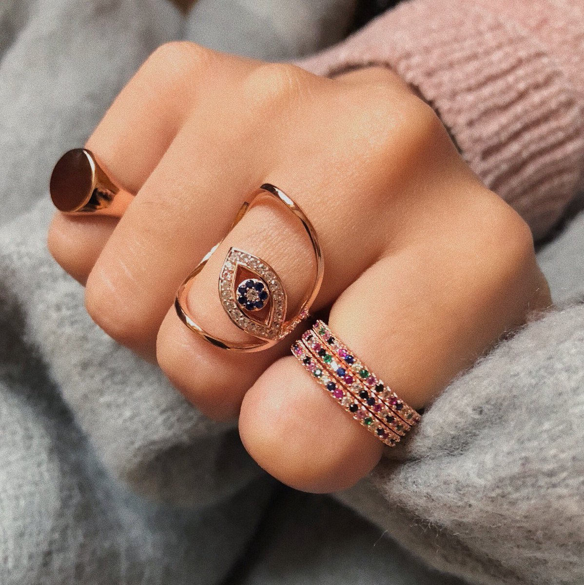 AlexMikaJewelry's tweet photo. Feeling Cozy π Shop #alexmika Rings here- https://t.co/aeFtGnhxM3 https://t.co/GME9B3YT3o