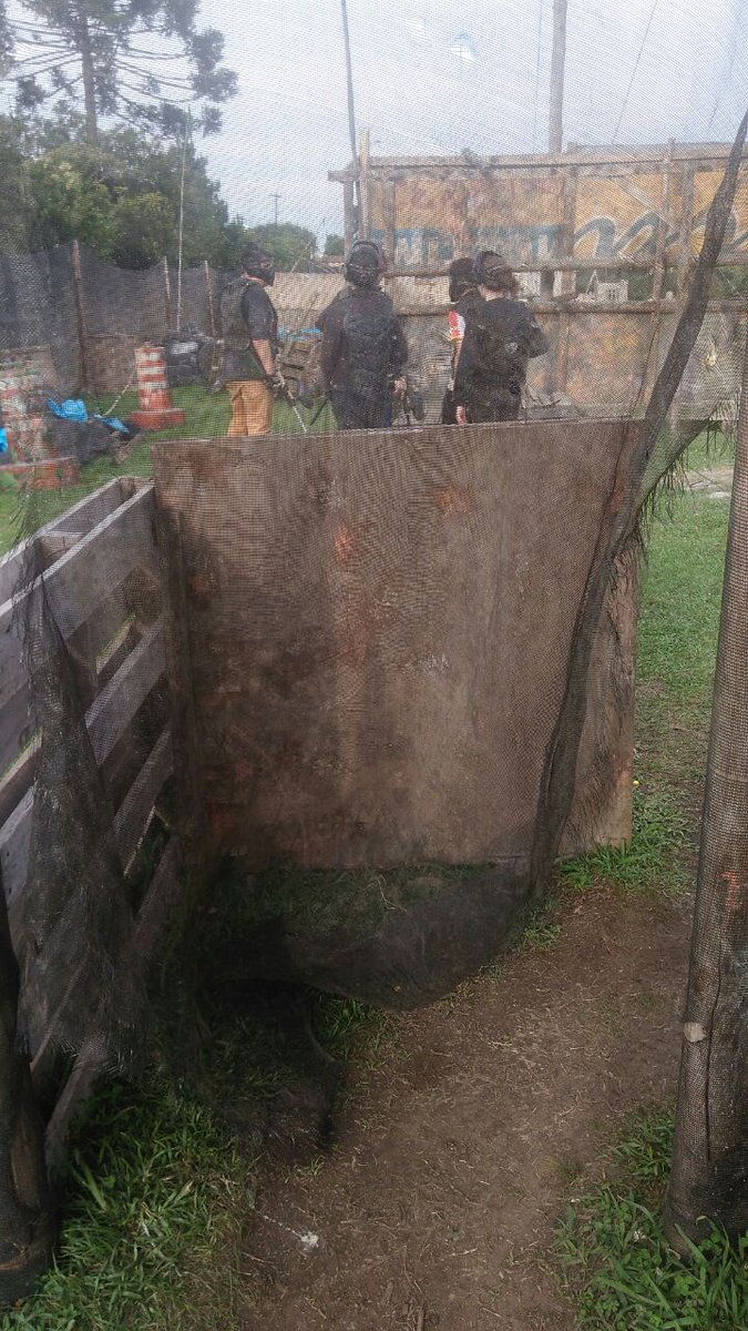 ComplexoDe's tweet image. Acabei de achar as fotos do nosso primeiro jogo 😅 bateu ate uma saudade 💔