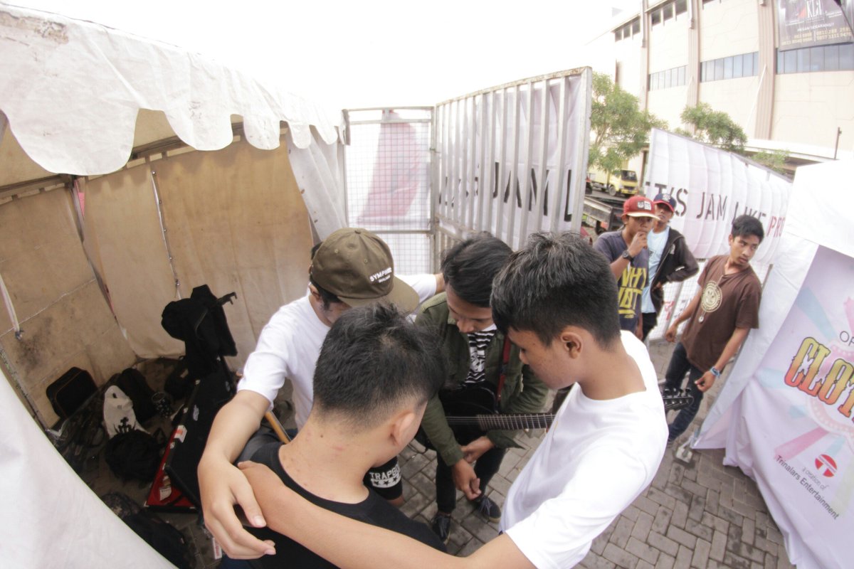 HELLOVATICA OFFICIAL (@hellovatica) on Twitter photo 