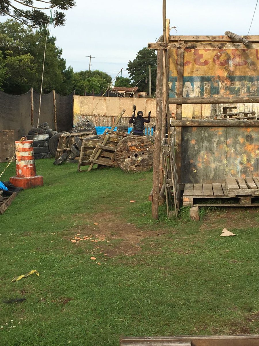 ComplexoDe's tweet image. Essas são do ultimo jogo😅