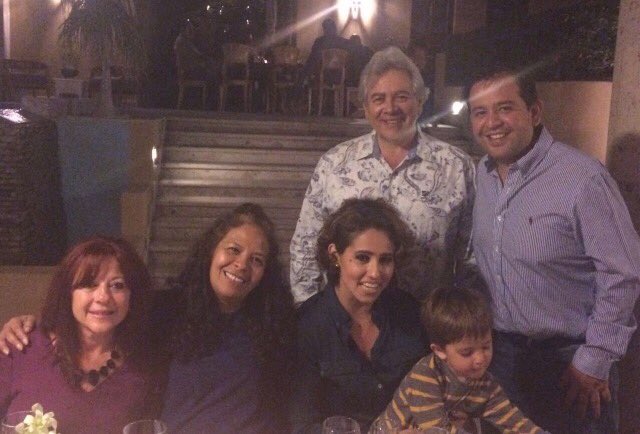 Skalegas de fiesta en Los Cabos #SaludFelicidadAmistadLargaVida S K A L 🍾🍾🍾🍾<a href="/AvelarBardoskal/">Bardo Avelar</a> <a href="/DISFRUTEMOSv/">DISFRUTEMOS Viajes & Eventos</a> @Koshmetik <a href="/AtienzoCel/">Celestino Atienzo</a> <a href="/enfloral/">Enrique Flores</a> <a href="/ponchotovar78/">Alfonso Tovar</a> <a href="/Lalocuevast/">Eduardo Cuevas</a> <a href="/AstridLosCabos/">Astrid Castañeda R.</a> <a href="/HaGuadalupe/">Hacienda Guadalupe</a> <a href="/jcmondragon/">Juan C Mondragón ن</a>