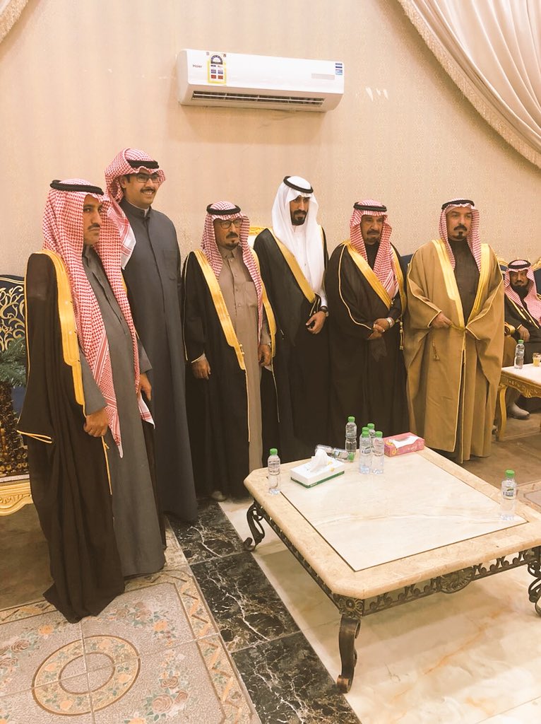 M_k_ALshmmari's tweet photo. #أفراح_الحيامره
تشرفنا بحفل ابن العم محمدسالم المردع 
ومع الشيخ / محمد بن بيجان ال العلي 
ومع العم الشاعر / عبد الرحمن العلهوب https://t.co/XfEi4XuQk4