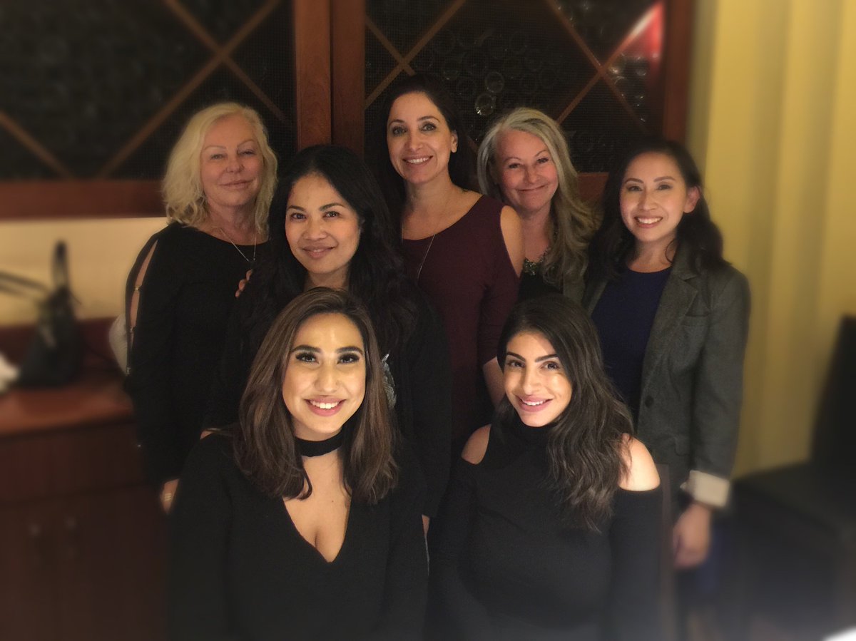BluCocoonMedSpa's tweet photo. When half the staff can't make the Post-Holiday Party...
#thanksforkeepingyourbugsathome #snowedintheeastcoast #outoftown 
#blucocoon #sanjose #medspa https://t.co/TKKZlnUgYV