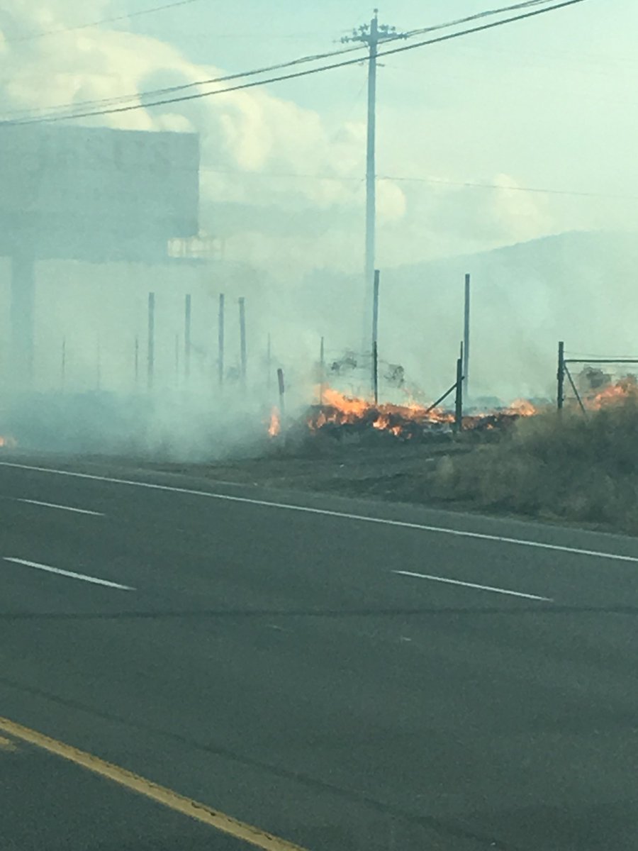 ChiefDave_RFD's tweet photo. Good work with quick knock down by @RenoFireDept on 5 acre brush fire off South Virginia near Foothill. No structures damaged, no injuries https://t.co/uouKyPFsk2