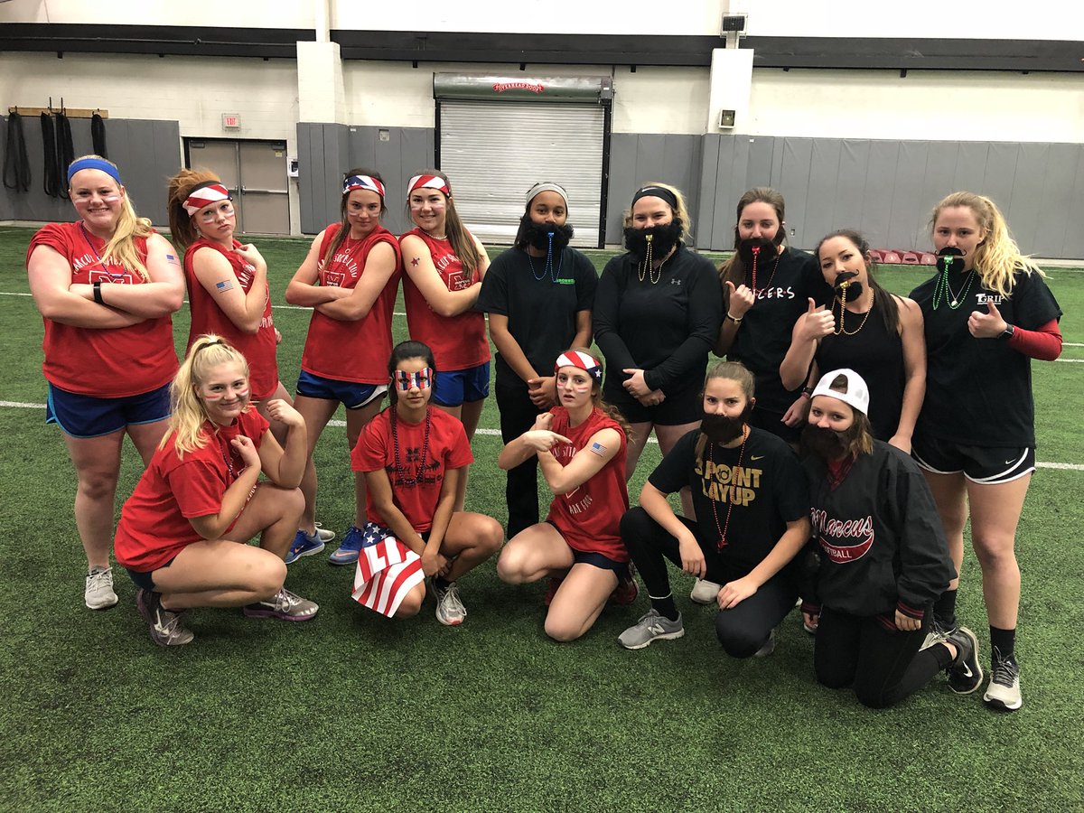 PCnowisthetime's tweet image. We had an amazing winter with @marcus_softball!! So proud of the work that all these young ladies put in! Congrats to our first ever Marcus SB ⭐️ of the Year, Maci and our inaugural Lady Marauder Softball Olympic Champions, #TeamFloyd! #PCTrained #RackItUp