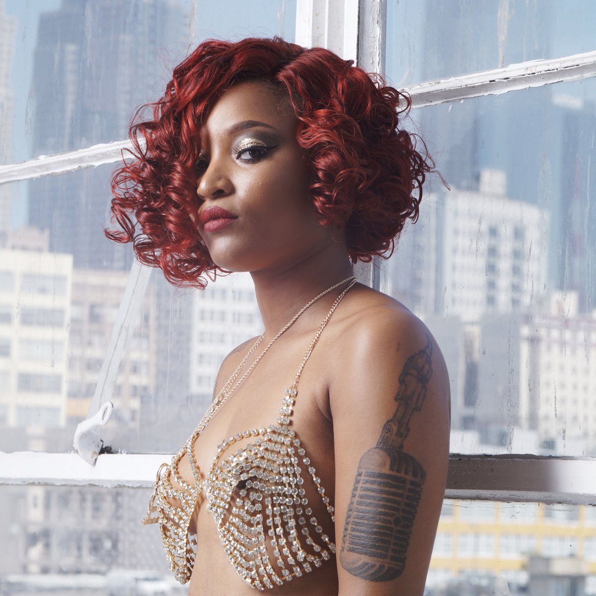 NIEKONICOLE.COM🎙️