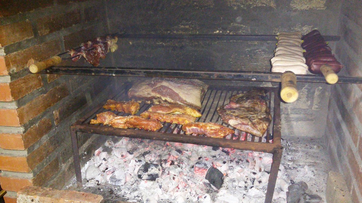 DavidbBenitez's tweet photo. Soy tu Nemesis Fioooo eju ese https://t.co/CYjsgIdlfR