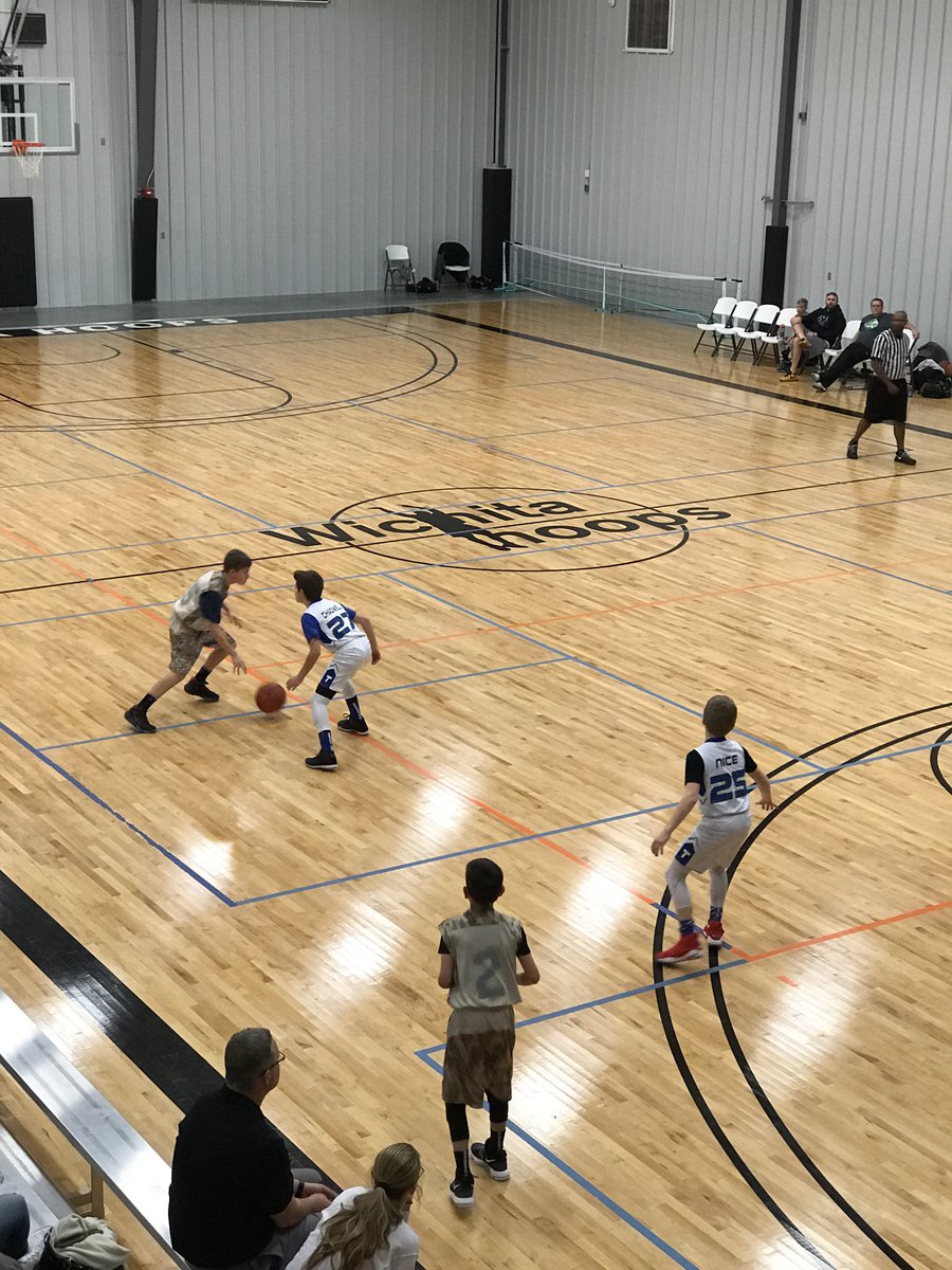 Wichitahoops's tweet photo. The #chaseforthe🏆 continues withWeek 2 of the @ICTHoopsLeague! Full slate of games tonight! #developthefuture https://t.co/5YtQ64uNLy