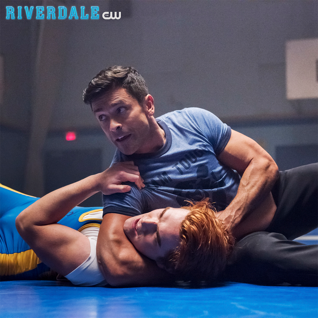 CW_Riverdale's tweet photo. It's not easy to get on Hiram's good side. Catch up on #Riverdale before Wednesday's new episode: https://t.co/8GnP9RZwjy https://t.co/jsGZCChlqV