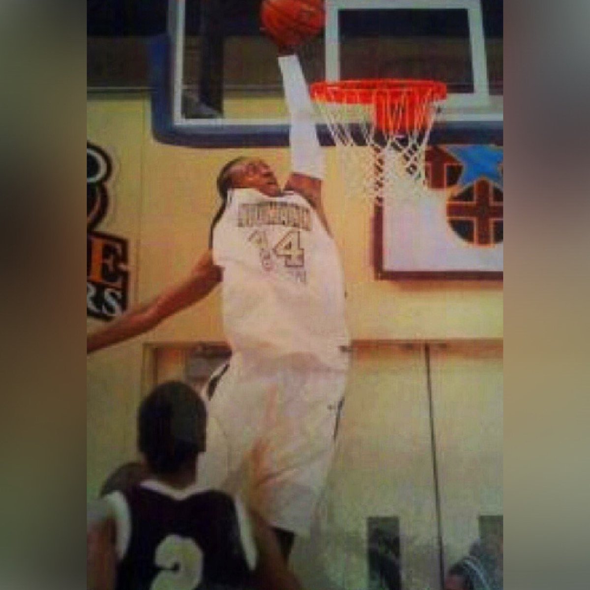 CBD_RIVERA's tweet photo. 12 Years Ago🏀 #HighSchool #NeumannGoretti #DjRivera #ROE #CBD https://t.co/F36aP7CTfn