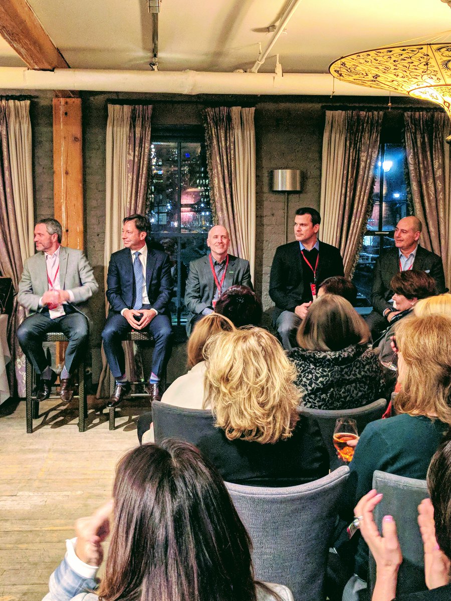 "Men need to be more visible in helping women," says Luc Villeneuve, GM, @RedhatCanada  So he added a men's expert panel to #RetHatWomen&amp;Power event.  Thanks to <a href="/KevinPeesker/">Kevin Peesker</a> <a href="/JohnDathan/">John Dathan</a> <a href="/mattsimontacchi/">Matt Simontacchi</a> Robert Boulet and Ross Pellizzari #opensource <a href="/RedHatNews/">Red Hat News</a>