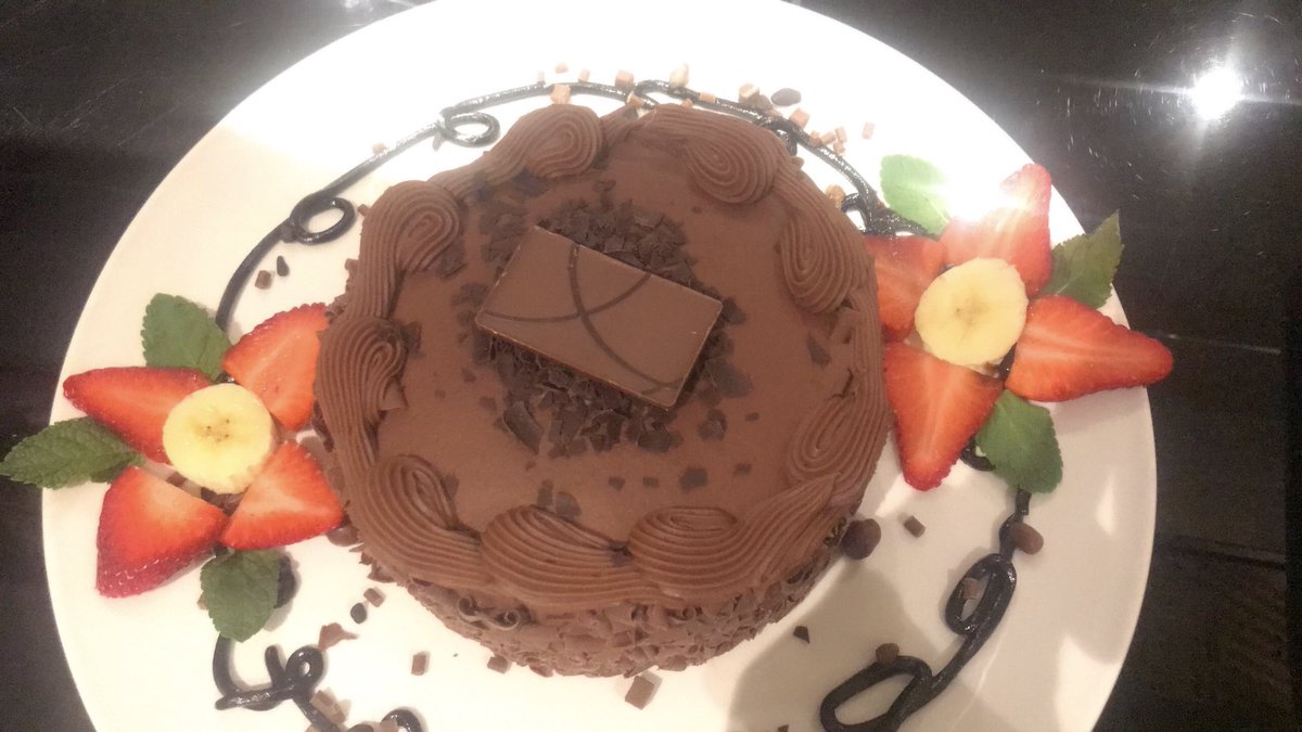 Celebrating Roxy birthday, our lovely chef!!!❤️🎂