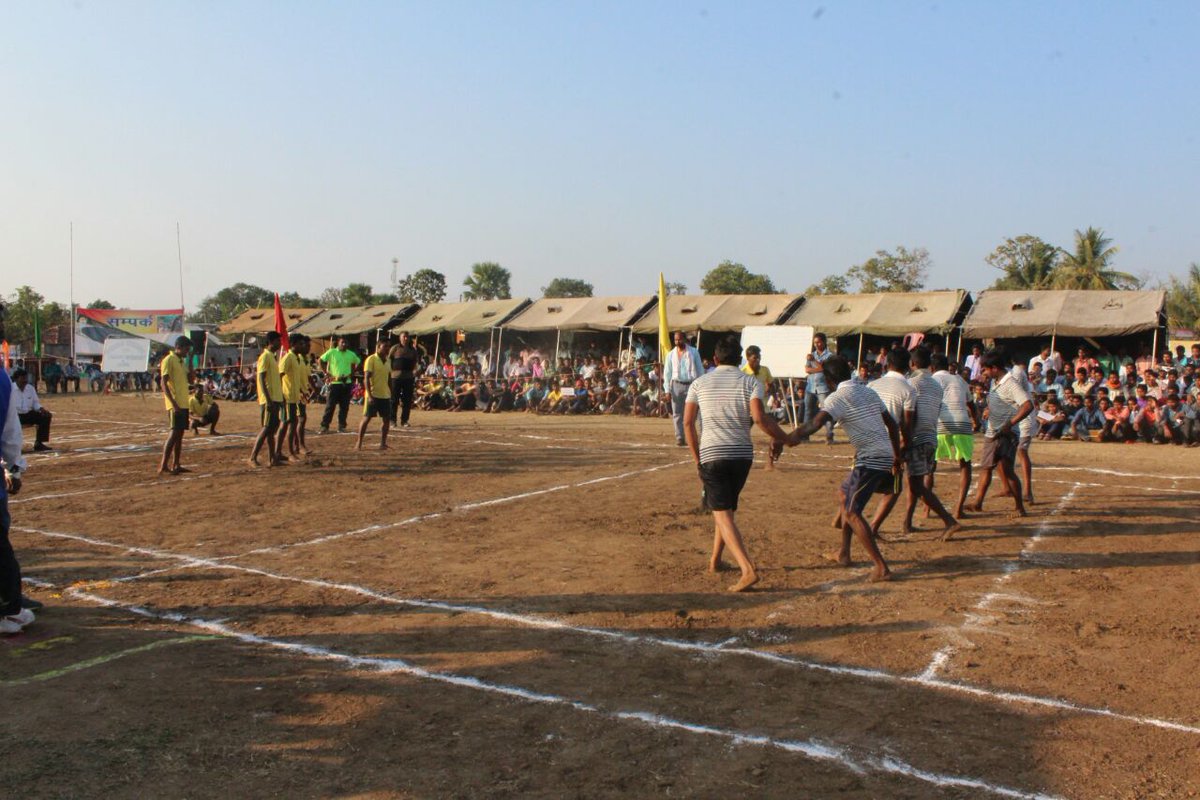 crpfindia's tweet photo. 4 days festival showcasing rich Tribal Culture of #Bastar and Kabaddi Tournament amongst 45 teams from remote areas of #Bijapur. Overwhelming response of tribals to #SAMPARKMAHOTSAV by #229Bn is the real blow to maoists and indicative of the weakening clutches of maoist fear. https://t.co/1uSutcE3WY