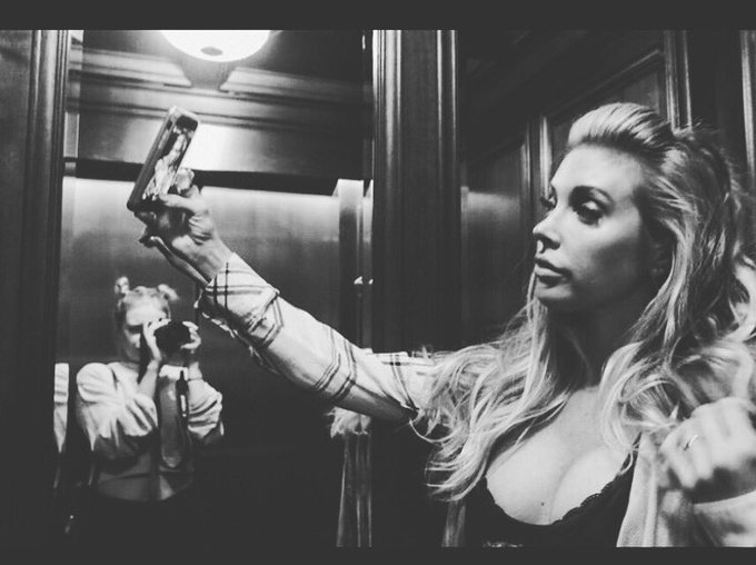 #selfie https://t.co/x5UNnDwihN<a href="/tag/selfie"class="tags">#selfie</a>