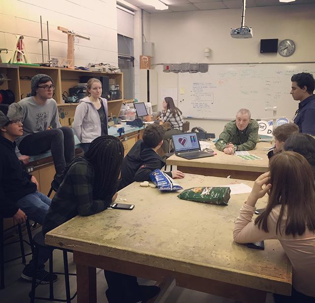 Danelle2's tweet photo. Getting into the nitty gritty! Forecasting sales, logo design, production dates and dining on Doritoes... just another @jamanitoba night at the @nelson_mcintyre & @wpclrsd team office!
#juniorachievement #winnipeg #futureleaders #business #alwaysbelear… https://t.co/5afJKm79ex https://t.co/XLlbjMycrQ