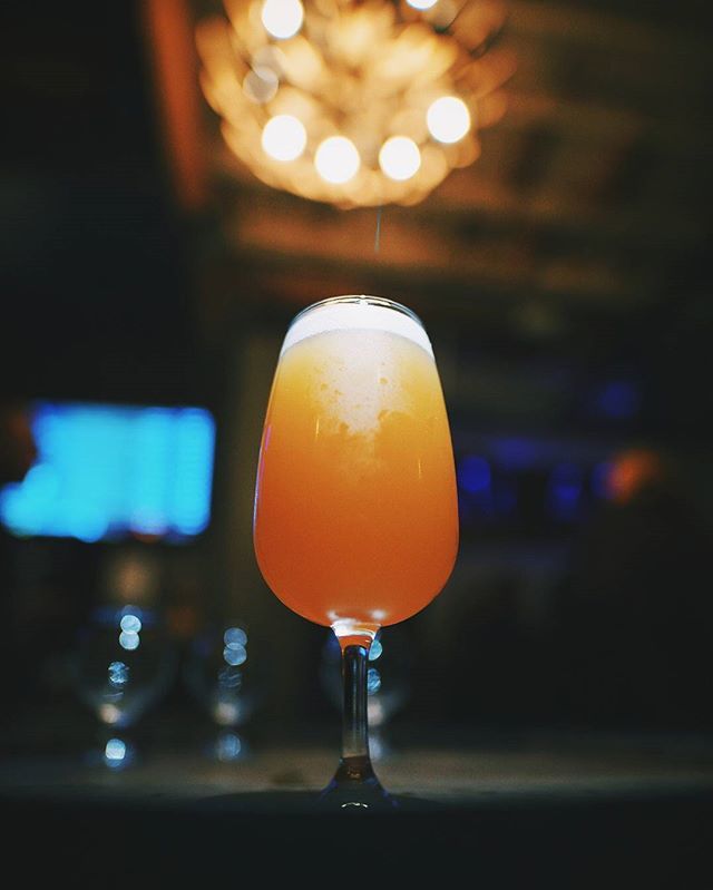 andrewmarksmith's tweet photo. Wanted to drink @pariahbrewingco Mamba Mode so bad again that I'm posting it, then walking there immediately. 🍊
.
.
.
.
.
#crafteverything #untappd #beertography #beerart #beersnob #craftbeer #instabeer #brewhead #craftbrewing #beergasm #craftbeersno… https://t.co/cI4kpthunV https://t.co/EhdEDshfoz