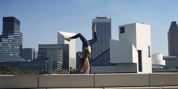 ASA_CLEState's tweet photo. Big congratulations to two our 4 sisters! Ali and Sam have received internships from local organizations in Cleveland! Dinah and Cassidy are both recipients of the grant that will also them to travel to one of our philanthropic partners S. June Smith Center! Congrats! #LiveASA https://t.co/ydbeEO7b2r