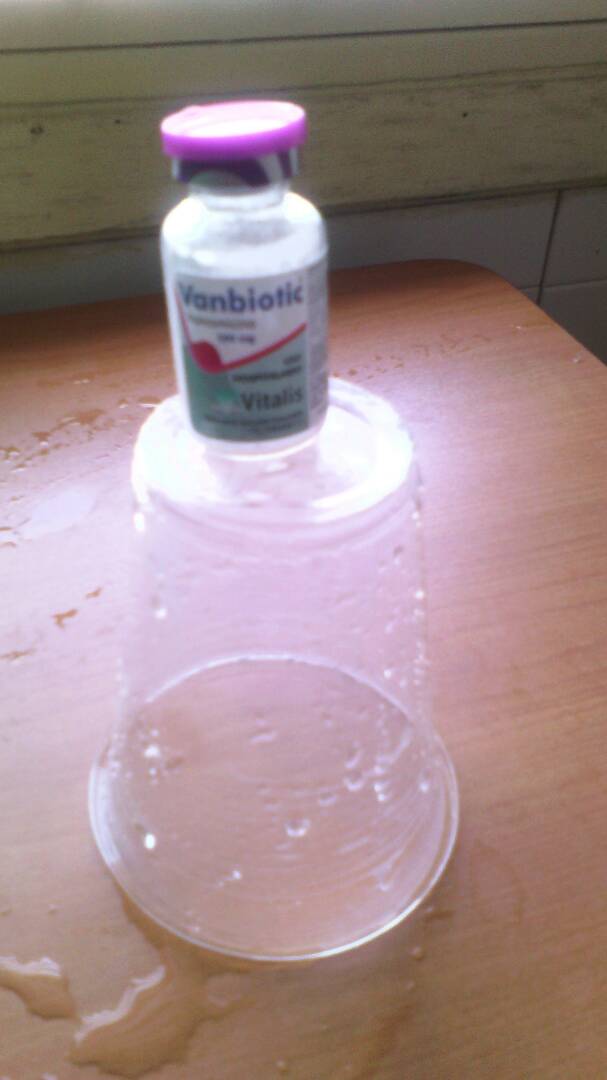 karinayml's tweet photo. Se busca este médicamento con carácter de urgencia. Es para un niño que se encuentra en delicado estado de salud. https://t.co/z4dDsQpU6T