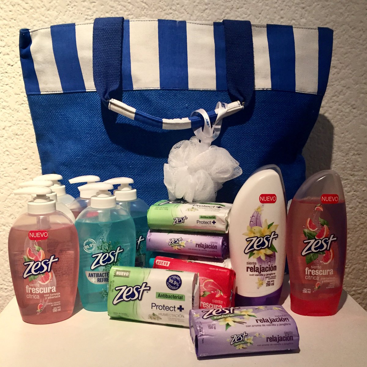 depadesoltera's tweet photo. 🎁🎁🎁¡No se pierdan mañana https://t.co/kBE0XbLzVA ! 🎁🎁🎁🎁 
@Zest_Mexico https://t.co/lL7Hvqpuhf