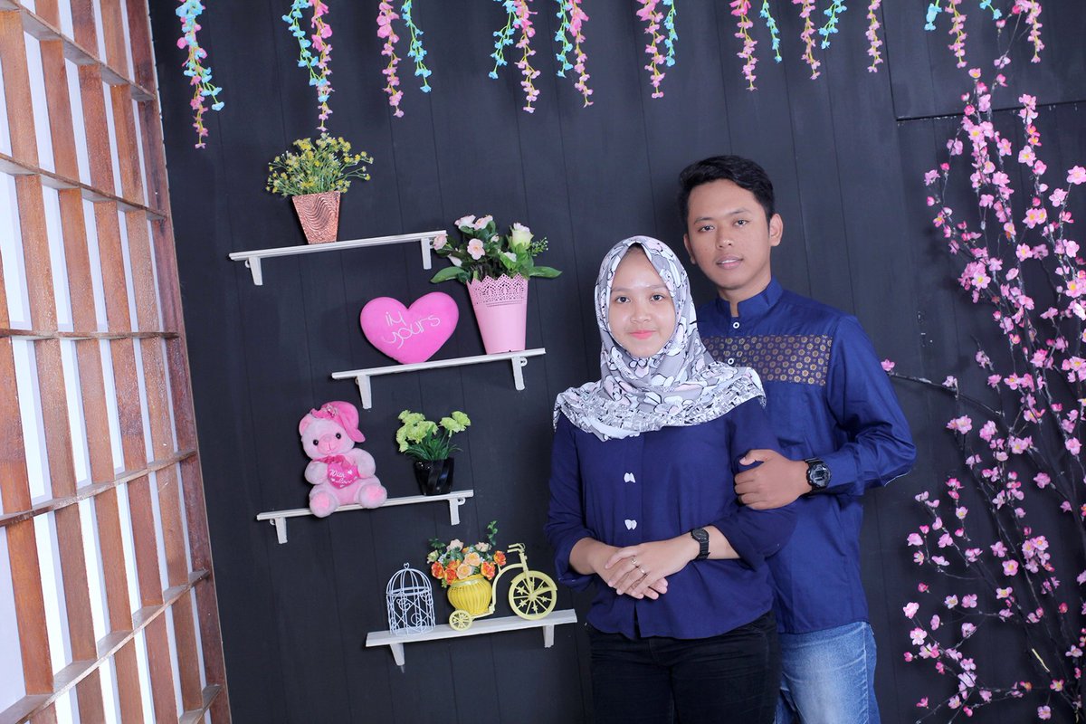 KrentStudio's tweet photo. To have and to hold from this day forward. 👩‍❤️‍👨

From Couple Photo of Lia 
More info/For Booking:
Sms/WA 085842261118 https://t.co/873QMfjjmU