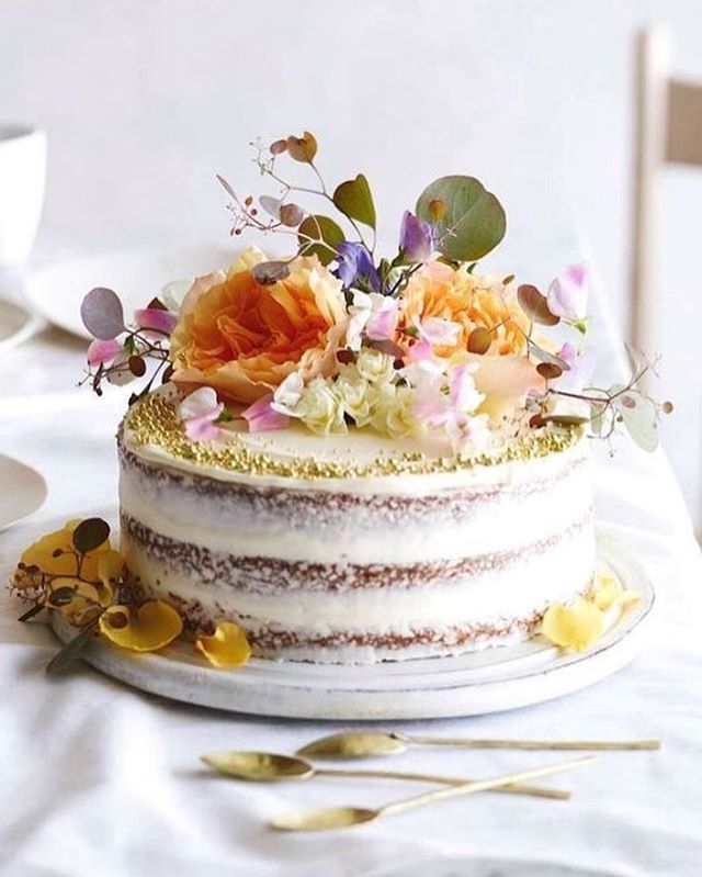 {Almost} too pretty to eat. Tag if you know the bake shop! 🍰 #PaperCrownPins ift.tt/2ESsMLR