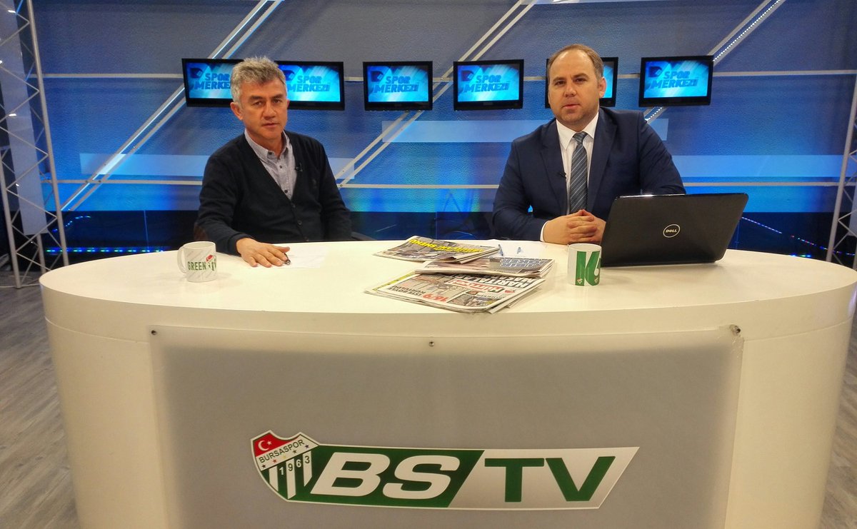 CANLI: Eski futbolcularımızdan Teknik Direktör Ümit Şengül'ün konuk olduğu #SporMerkezi şimdi canlı yayınla Bursaspor TV'de 🐊🐊🐊

👉📺 bursasportv.com/canli_yayin.php
