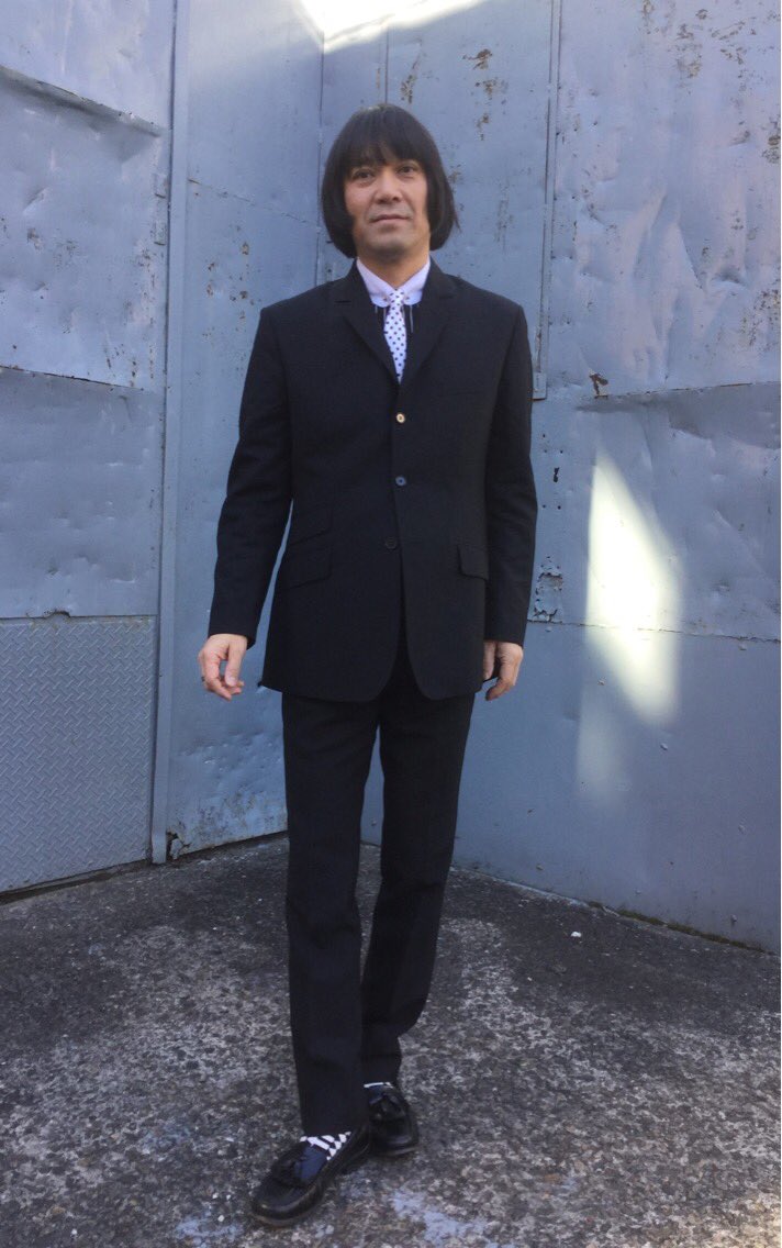 Jump The Gun Japan 加藤ひさし The Collectors Meets Jump The Gun 新入荷 新たなシーズンに向けて Jtgオリジナルのブラック スーツです T Co Xljklzns0y Twitter