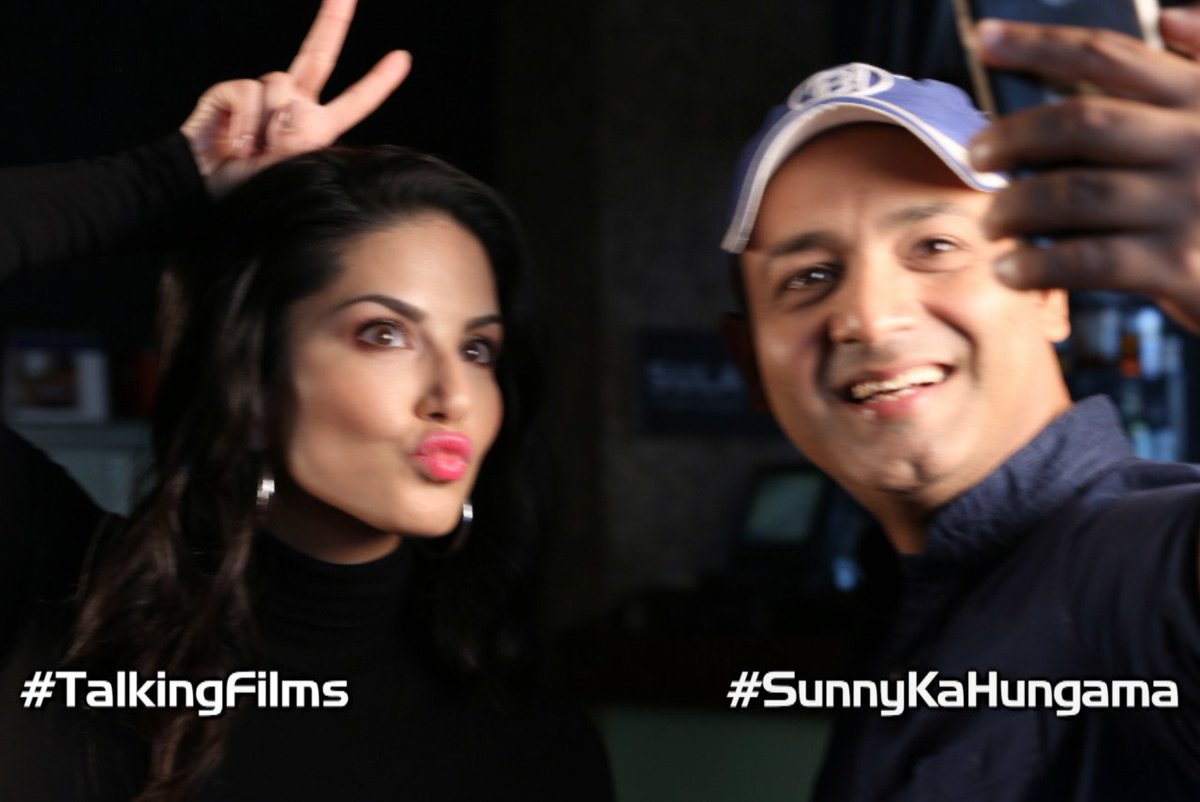 Bollyhungama's tweet photo. Wonderful @SunnyLeone chatted with @iFaridoon yesterday. She has put the #Bangalore new year no-show due to 'copping-out of authorities' behind her.She's busy with loads of work n her daughter keeps her immensely happy!
#TalkingFilms 
Location courtesy @Novotel_Mumbai https://t.co/2LYVcwLkZC