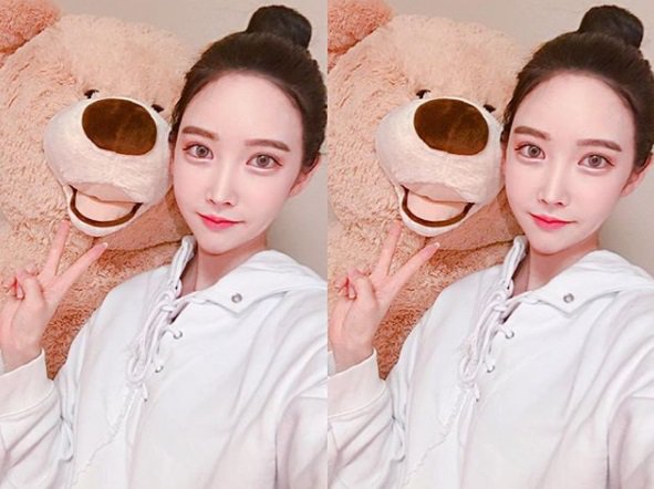 우리집 곰탱이랑💕

#소통 #소통해요 #좋아요 #일상 #선팔 #맞팔 #팔로우 #선팔하면맞팔 #트친 #fff #l4l #lfl #f4f #패션 #데일리룩 #패피 #패피녀 #패피남 #ootd #데일리룩 #오오티디 #아웃핏 #selfie #셀기꾼 #셀카 #훈훈 #셀피