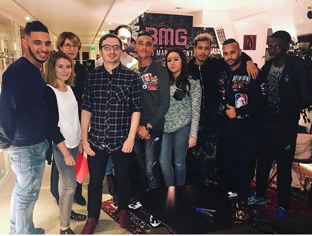 TeamORDu83's tweet photo. Comment chuis heureuse pour eux ils le méritent tellement 2k18 c’est que pour eux❤️⏳ @Ouss95100off @rianeben95 https://t.co/cCnn7HFmOg