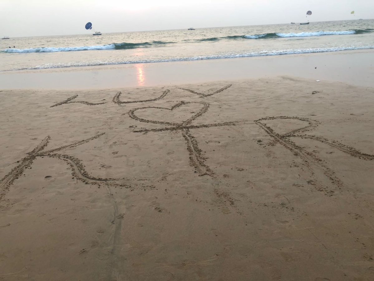 KPR_KTR's tweet photo. Some one create  
❤ #KTR #goa_beach..😍

@KTRTRS @BTR_KTR @BRanjithRao1 https://t.co/0gVUvFuR8w