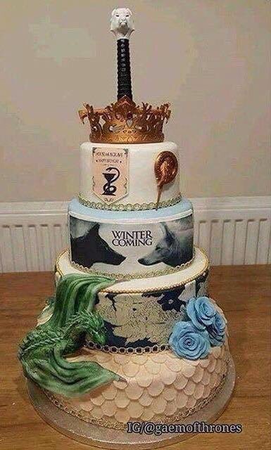 This Game of Thrones wedding cake is amazing #weddings #weddingcake #GameofThrones #love