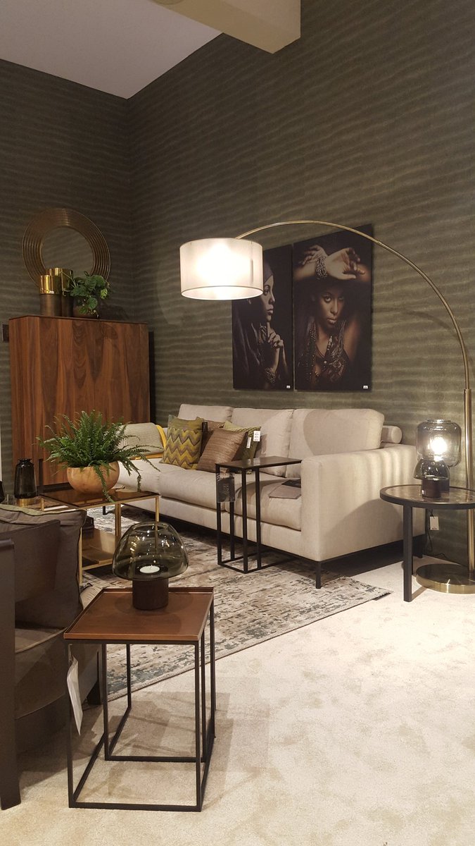 AlexSchutter's tweet image. Vandaag de eerste dag op de beurs Maison &amp;amp; Objet Paris bezoek ons in Hall 3 C6D5
#domedeco #paris #cosmopolitanliving