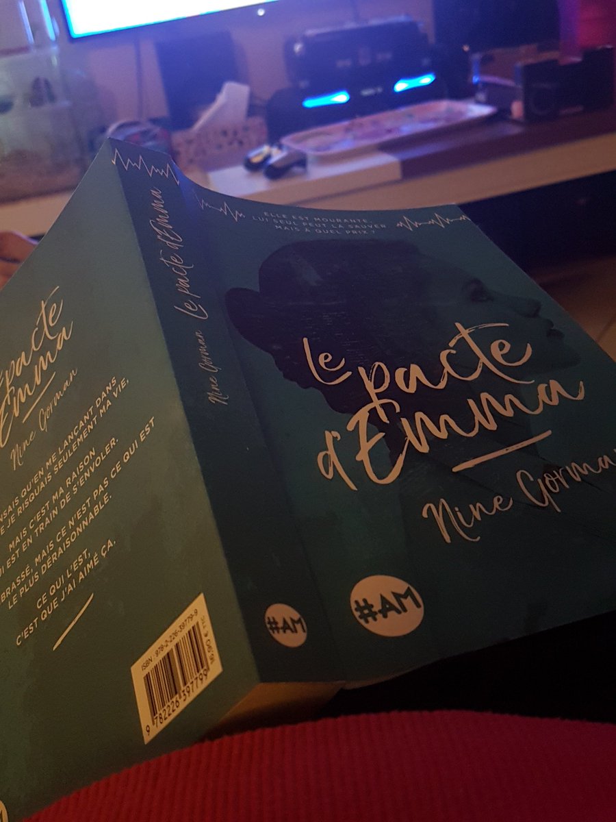 lupiotte's tweet photo. Mon #VendrediLecture c'est #LePactedEmma de @NiNeGorman !! J'adore ! J'aimerais pouvoir le lire plus vite mais je manque de temps ! Cc @AlbinMichel https://t.co/ZVqMMrxOle