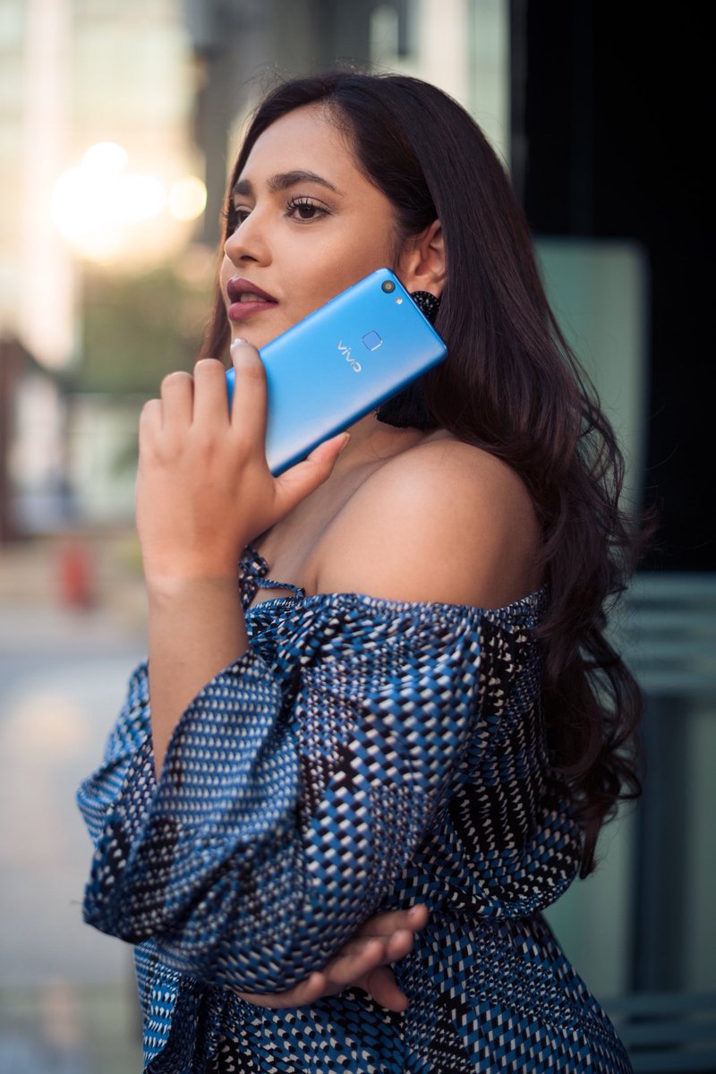 StyleDrive (@aayushibangur) on Twitter photo Experimenting with and talking about the all new #VivoV7 in Energetic Blue on the blog!
styldrv.com #V7EnergeticBlue <a href="/Vivo_India/">vivo India</a> Experimenting with and talking about the all new #VivoV7 in Energetic Blue on the blog!
styldrv.com #V7EnergeticBlue <a href="/Vivo_India/">vivo India</a>