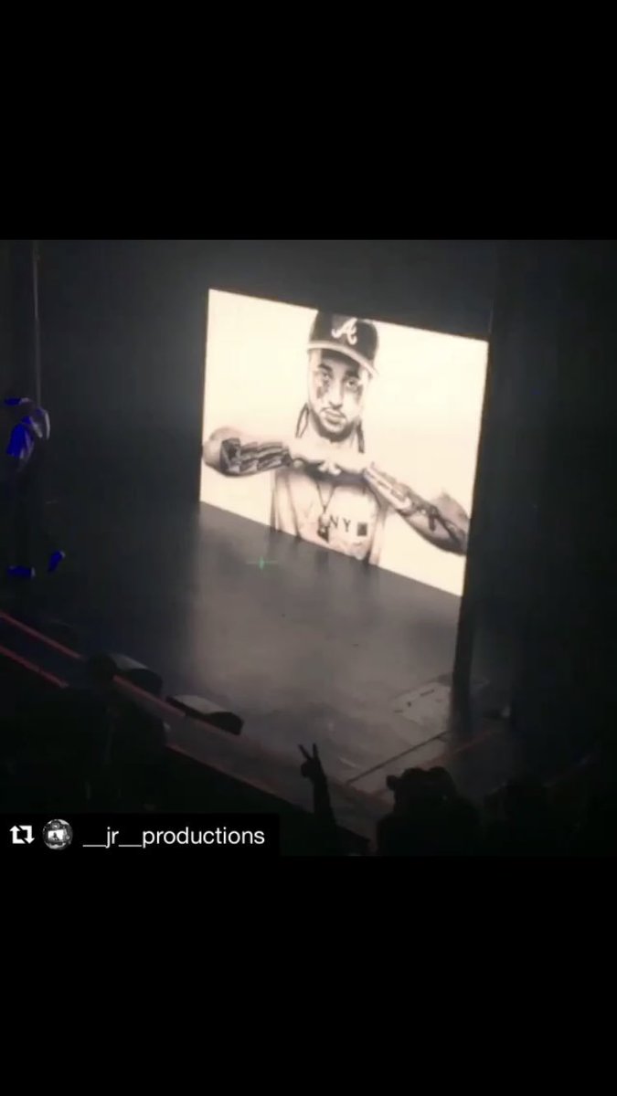 jr_rmartinez's tweet photo. From The FBZ CONCERT TRIBUTE TO  the one an only #asapyams #wavybone RIP. #happyjamsday 🙏🏼Happy yams day 🙏🏼 https://t.co/5ekrVzGJxw
