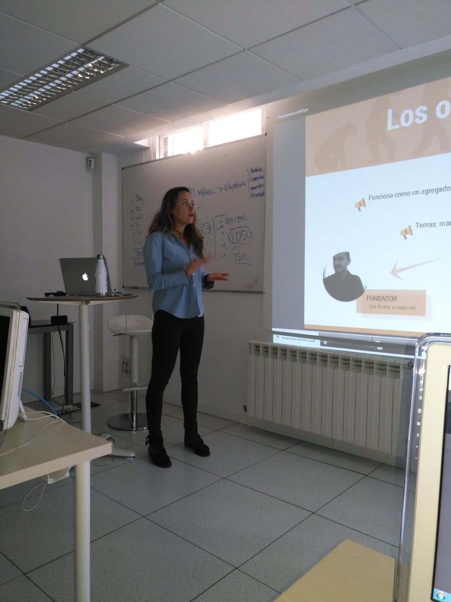 sjimenezmoya's tweet photo. Gran presentación de @Andrealurones #marketingfan en #clase19 en @aulaCM con @FerRubioA y #equipo97 #FelizFinde 😀🤗 https://t.co/Aa367EJy3f