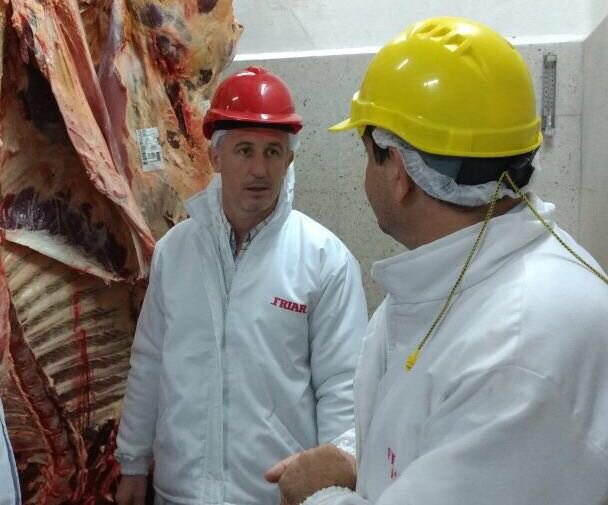 El Gobierno Nacional logró un acuerdo histórico que amplia el ingreso de carnes argentinas a China🇨🇳 Desde @Senasa_safe vamos a acompañar al campo y a la agroindustria en todos los procesos sanitarios para que nuestros productos🍖 se sirvan en las mesas del mundo 🌎