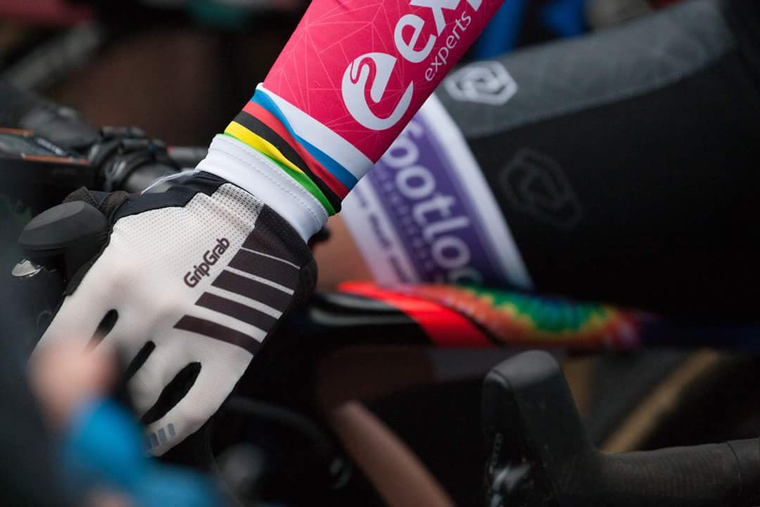 ThalitadeJong's tweet photo. Dubbel weekend op het programma:

• Zaterdag: Zonnebeke (B)
• Zondag: Leudelange (LUX)

#experza #footlogix #verge #sworks #oakley #shimano #dugast #pioneer #gripgrab #sellesmp #miche #baking #cinnamonrolls #cake https://t.co/tB9qTzAyEm