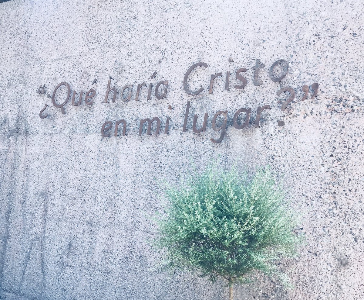 p_hurtado's tweet photo. Esta es la contraseña que el #PapaFrancisco propuso a los jóvenes. Una frase del Padre Hurtado que tenenos grabada en el Santuario para que nunca la olvidemos. @jesuitaschile @Hdecristo @iglesiachile @Iglesiastgo https://t.co/fjhgCLhUIA