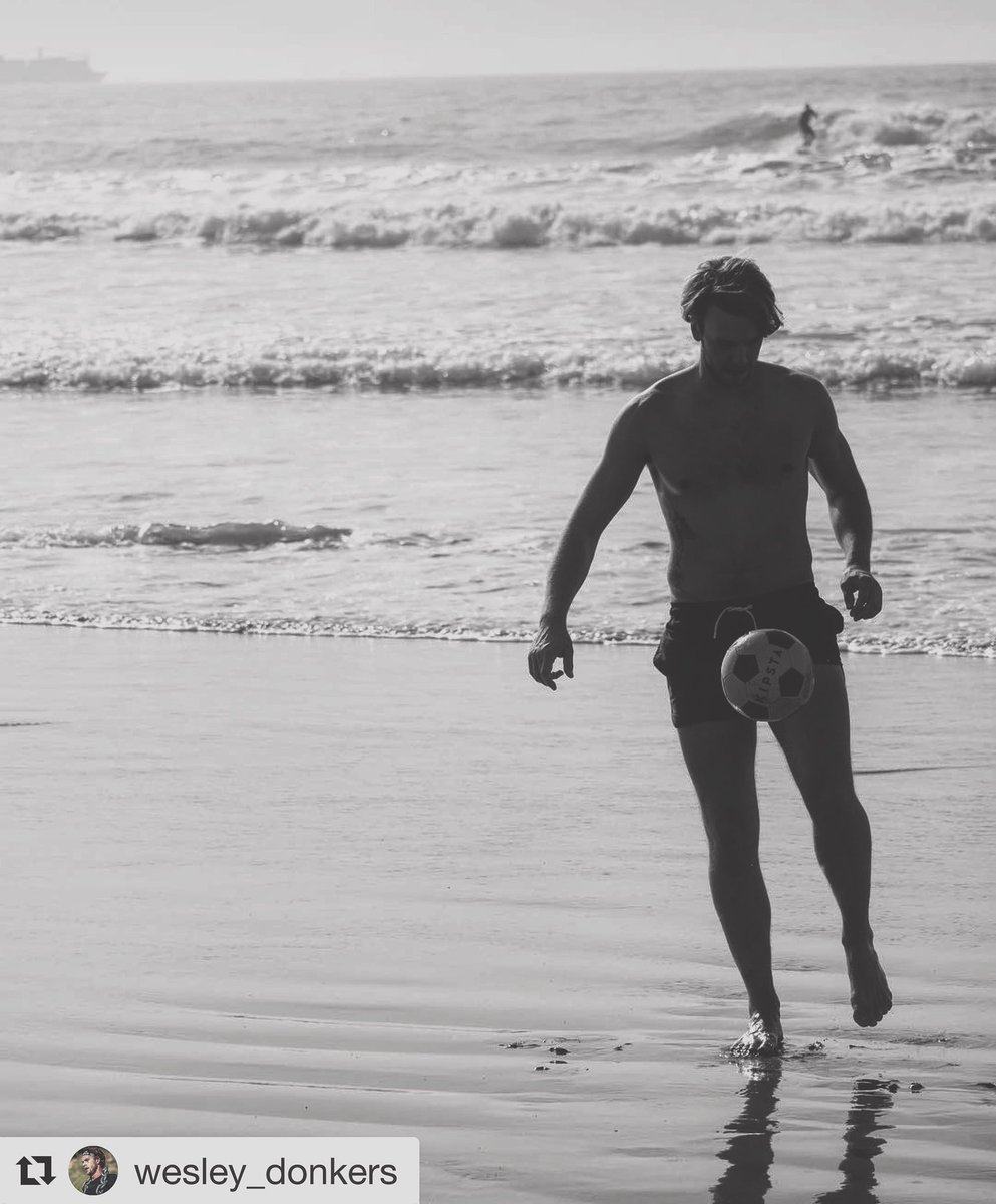 “All you need is just a ball and the beach” (We couldn’t have put it better ourselves, Wesley!!! 👏👏👏) #beach #beachsoccer #iambeachsoccer