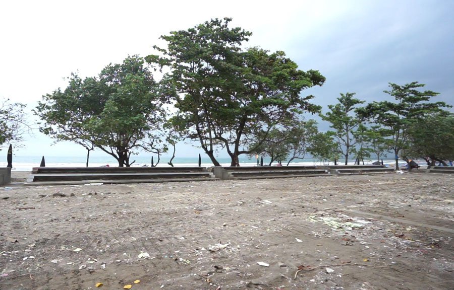 Bersih! Pantai Pangandaran Kini Bebas Tenda Biru jabarprov.go.id/index.php/news…